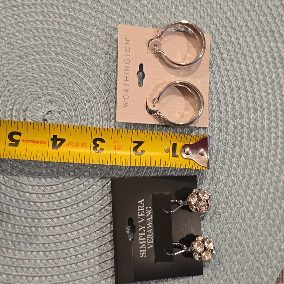 SIMPLY VERA & WORTHINGTON WOMEN'S FASHION JEWELRY SILVERTONE EARRINGS … - Picture 7 of 9